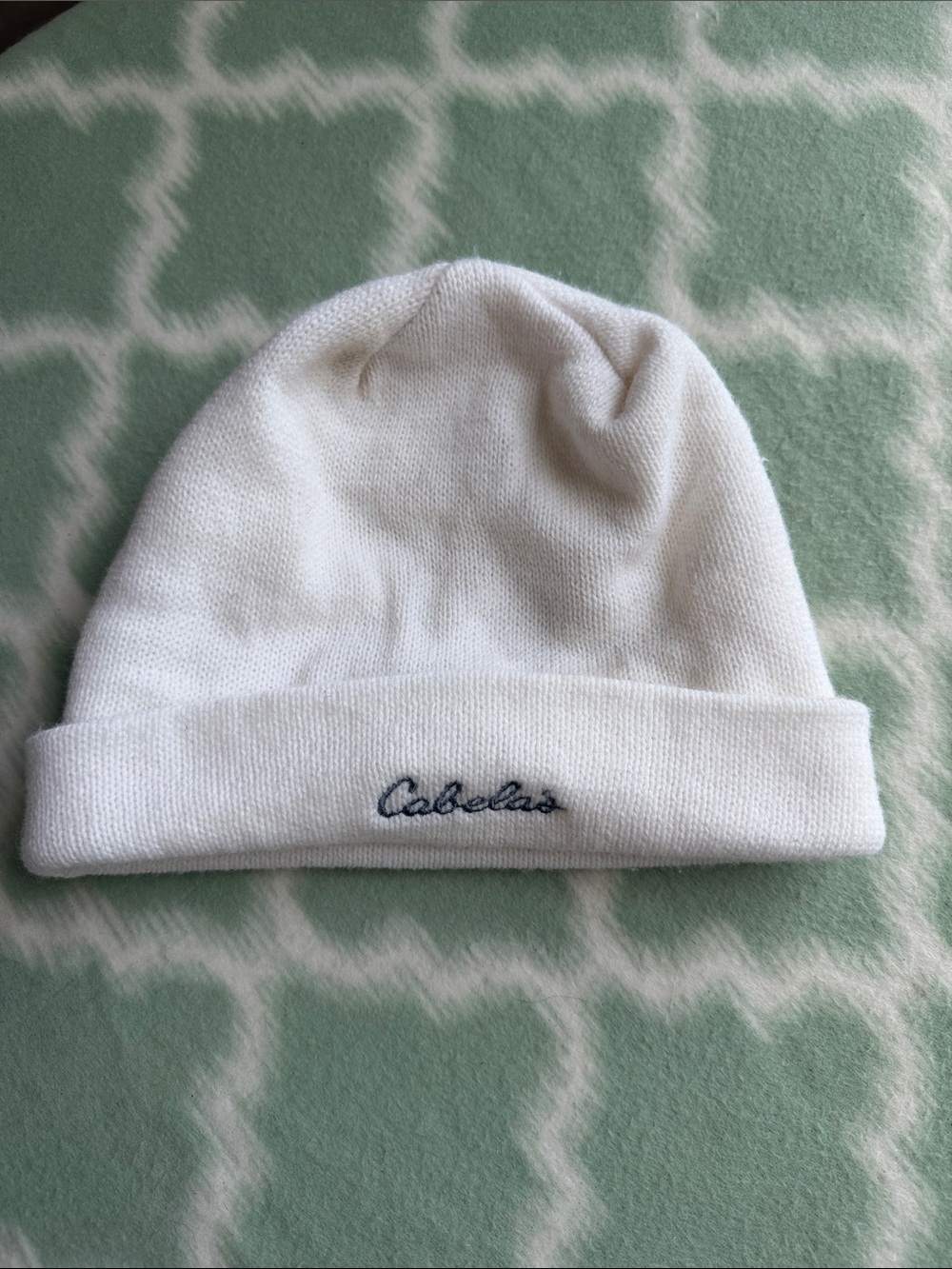 Cabela's White Knit Cuffed Beanie with Silver Gray Logo Unisex One size